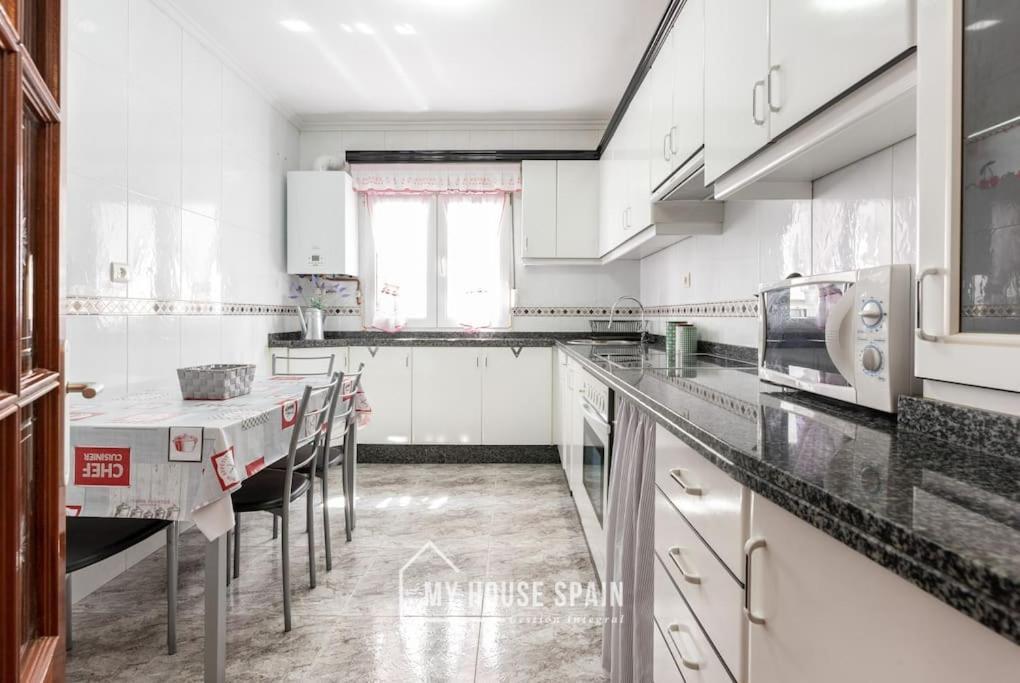 Myhousespain - Piso En Cimadevilla Junto Al Mar Gijón Exterior foto